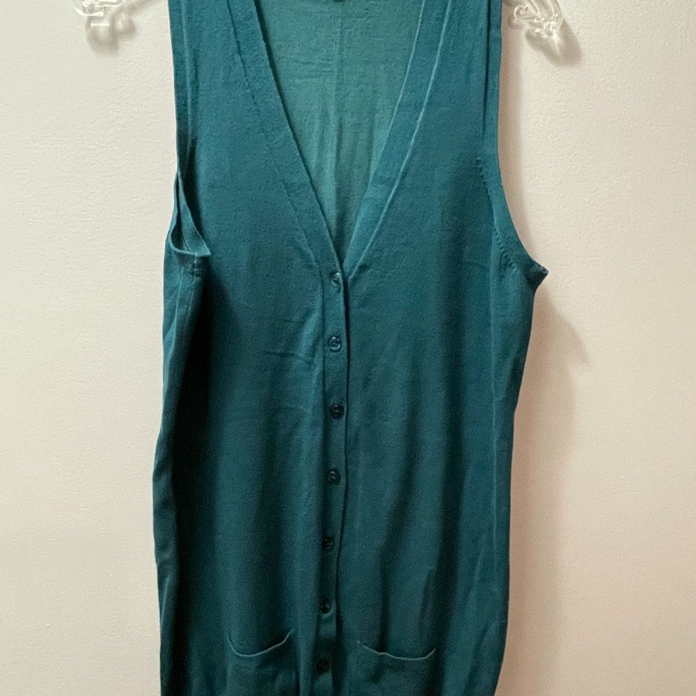 Women V Neck Sleeveless Knit Cardigan